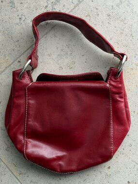 Vintage Y2K Wilsons Leather Maxima Red Slouchy Shoulder Hobo Bag
